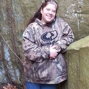 Meet your Posher, Leslie